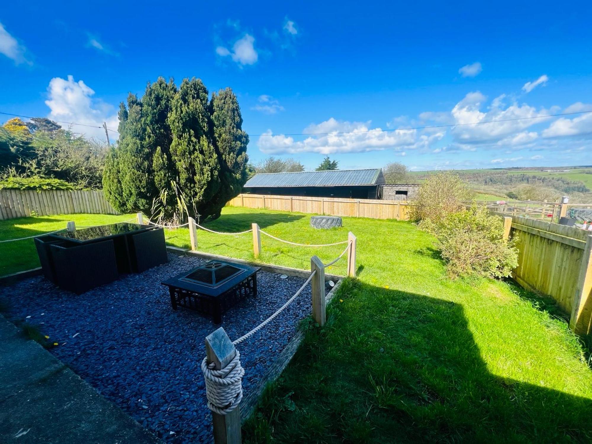 1 Bedroom Holiday Let In The Heart Of West Wales Carmarthen Luaran gambar